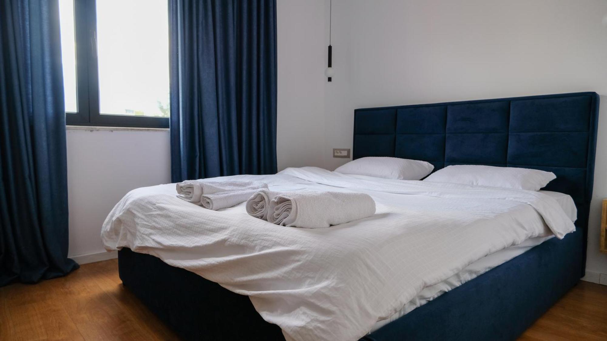 2E Center Apartment Тирана Экстерьер фото