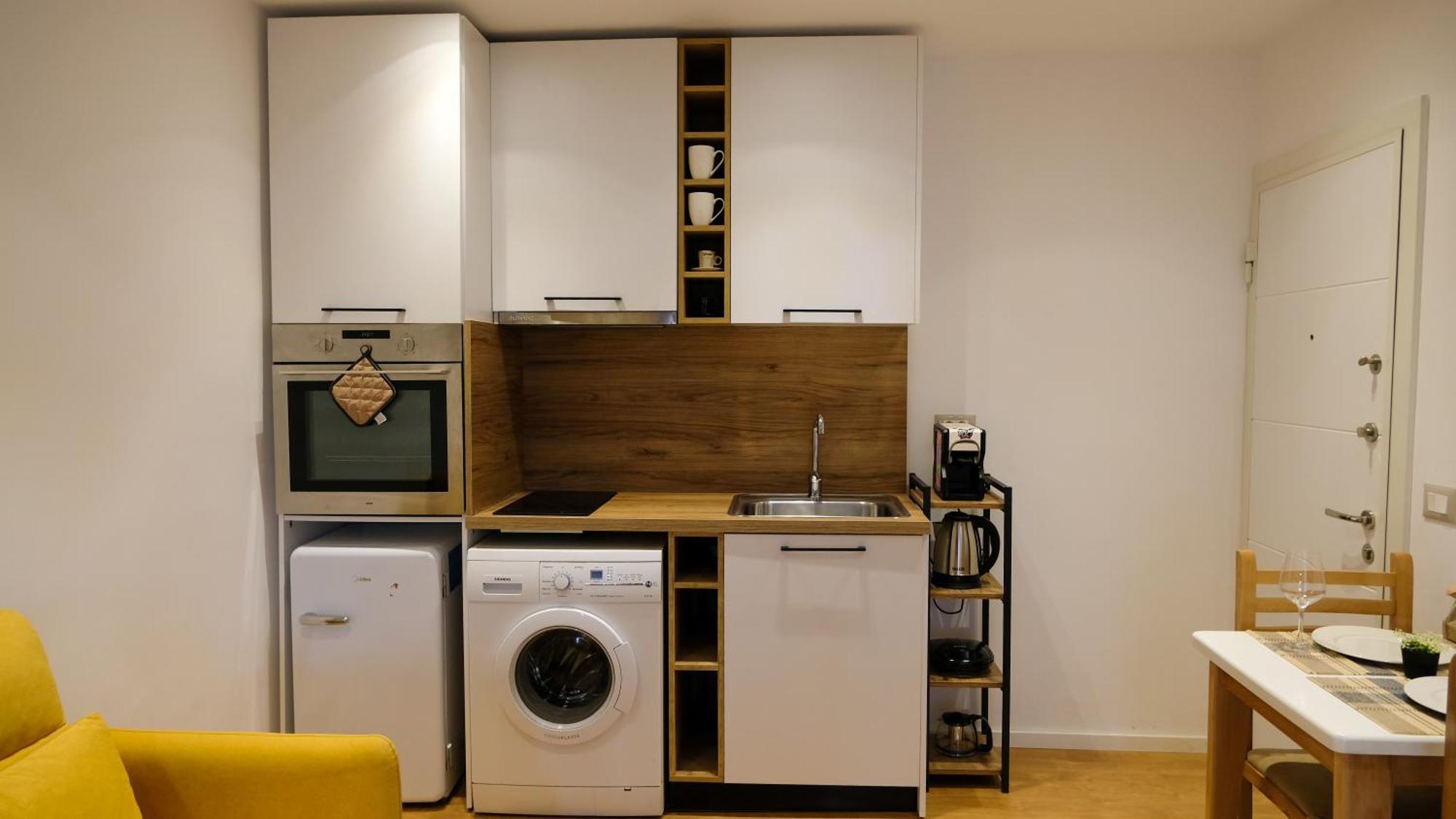 2E Center Apartment Тирана Экстерьер фото